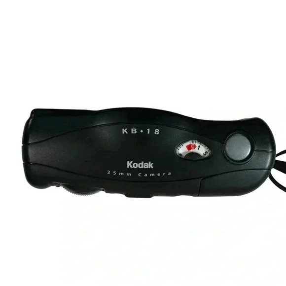 Vintage Kodak KB18 Point & Shoot 35mm Film Camera Pocket - Untested For Parts - Picture 4 of 9